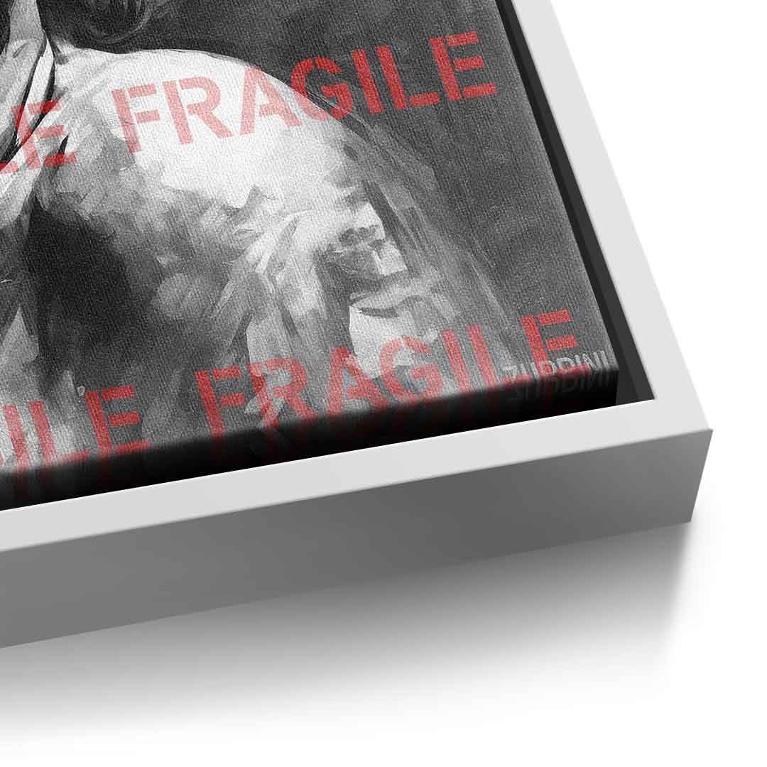 Fragile Monroe