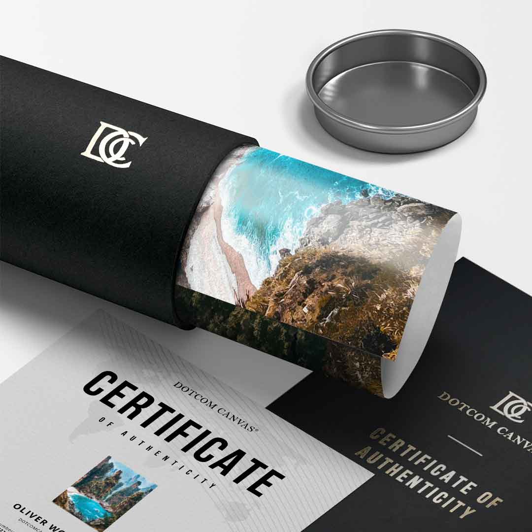 Sea in Hills - Poster